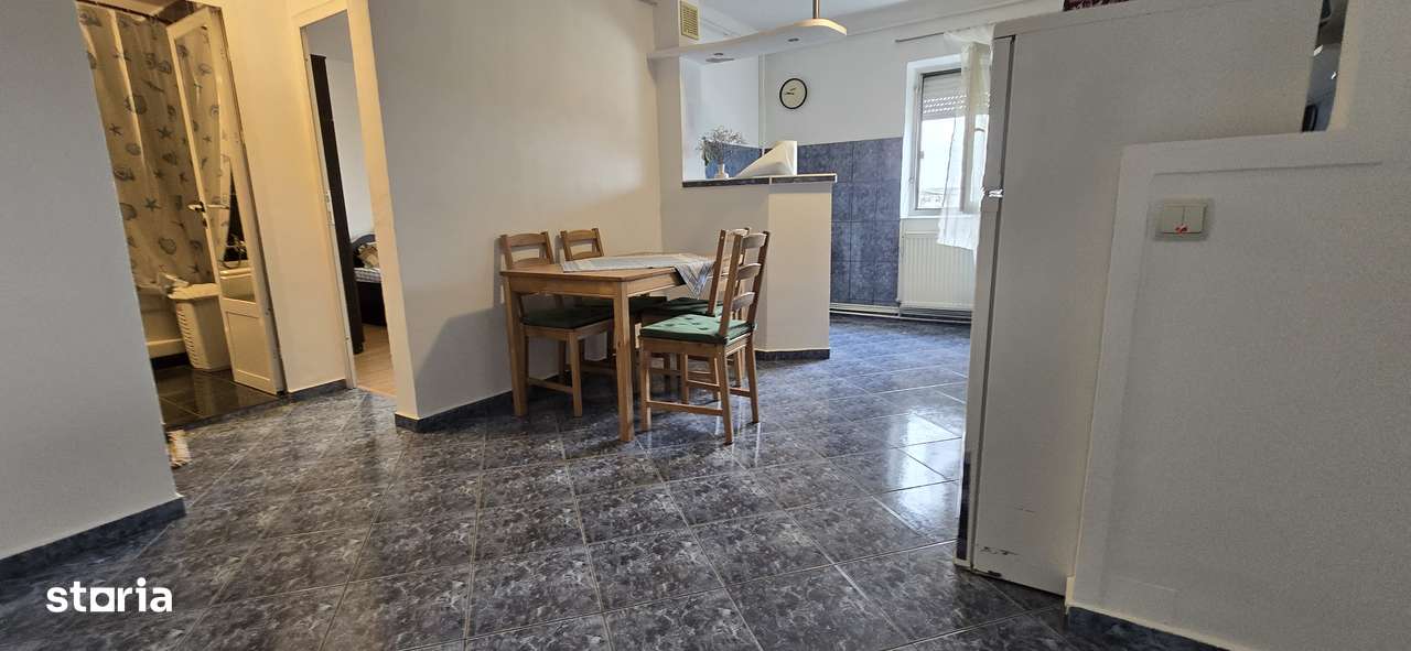 Micro 12 Targoviste, etaj 4/4 , VANZARE apartament 3 camere-6
