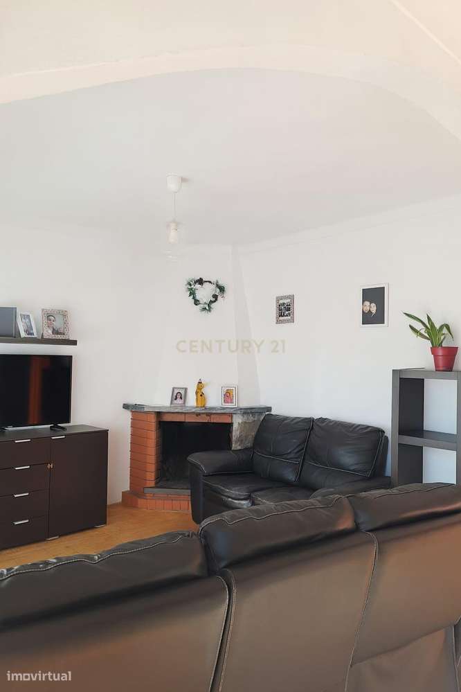 Moradia T4 térrea com terreno na Pedra de Cima – Conforto e tranquilid-6