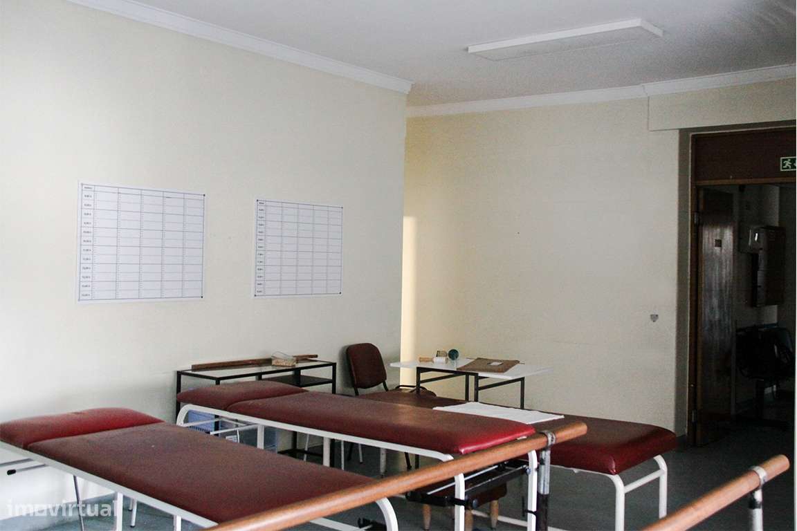 Consultório Médico >=T10 Venda em Almada, Cova da Piedade, Pragal e Ca-11