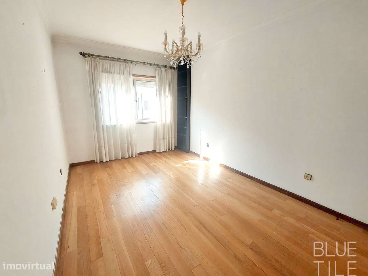 Apartamento T4 em Serpa Pinto-5