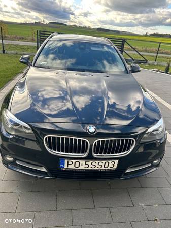 BMW Seria 5 525d xDrive - 11