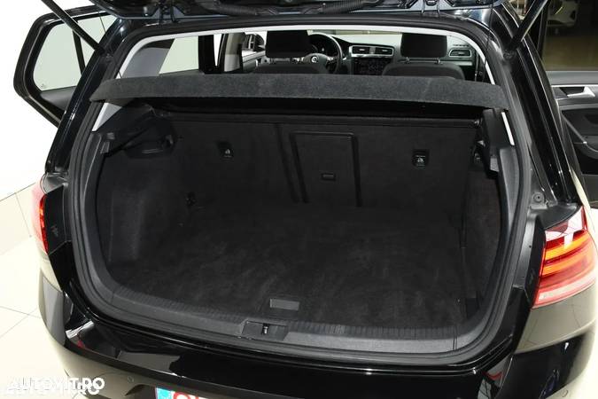 Volkswagen e-Golf Standard - 26