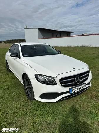 Mercedes-Benz Klasa E 220 d T 9G-TRONIC Avantgarde - 2