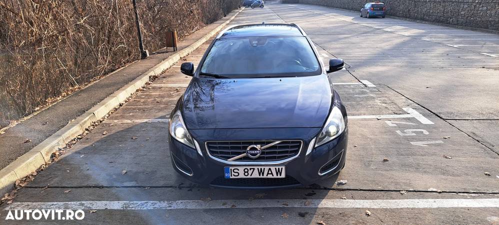 Volvo V60 - 36