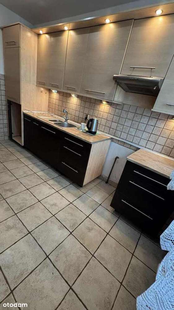 dom w zabudowie bliźniaczej - okol. Brzezińskiej-1