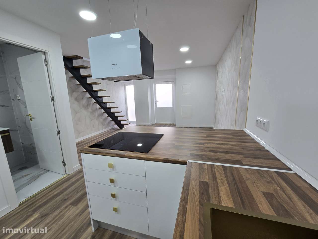 Fantástica Moradia T2 Totalmente Renovada na Zona Histórica de Palmela-10