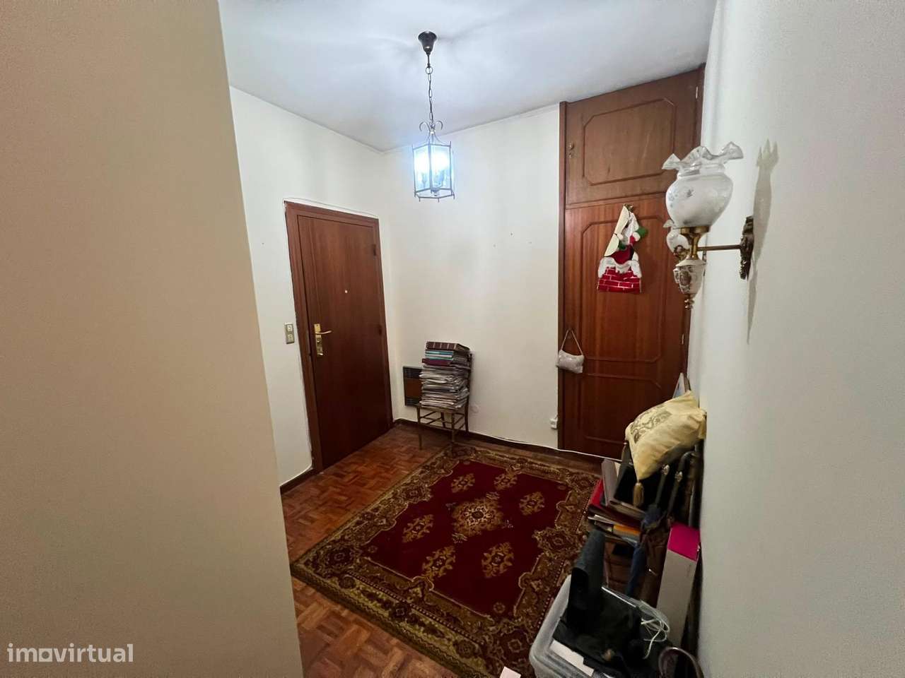 Apartamento T4 no Carvalhido com 3 casas de banho e varanda-5