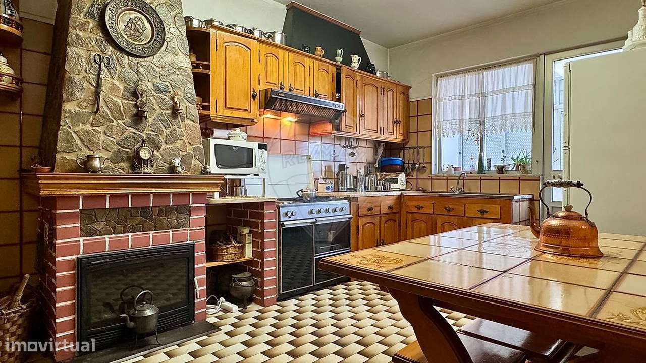 Moradia T4 para venda-8