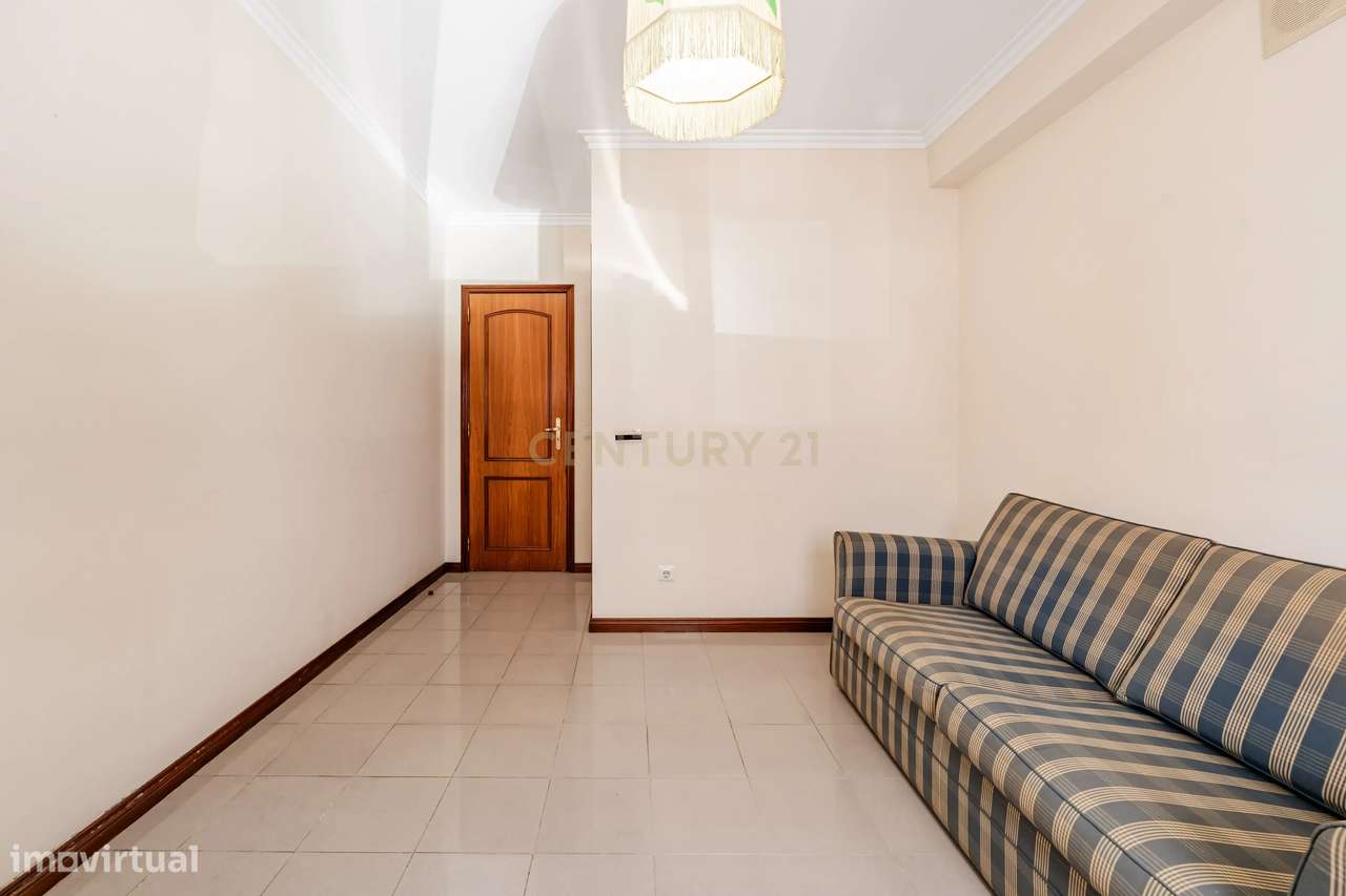 Apartamento T2 em Santa Marta do Pinhal-  Corroios, Seixal-15