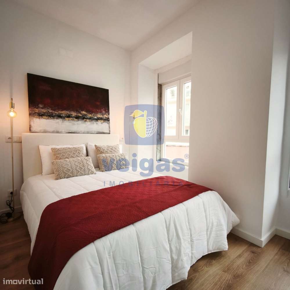 Apartamento T3 remodelado em Benfica-6