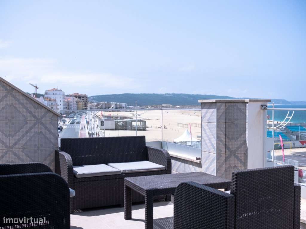 Apartamento T2 com Rooftop e Vista de 360º na Melhor Localização da...-40