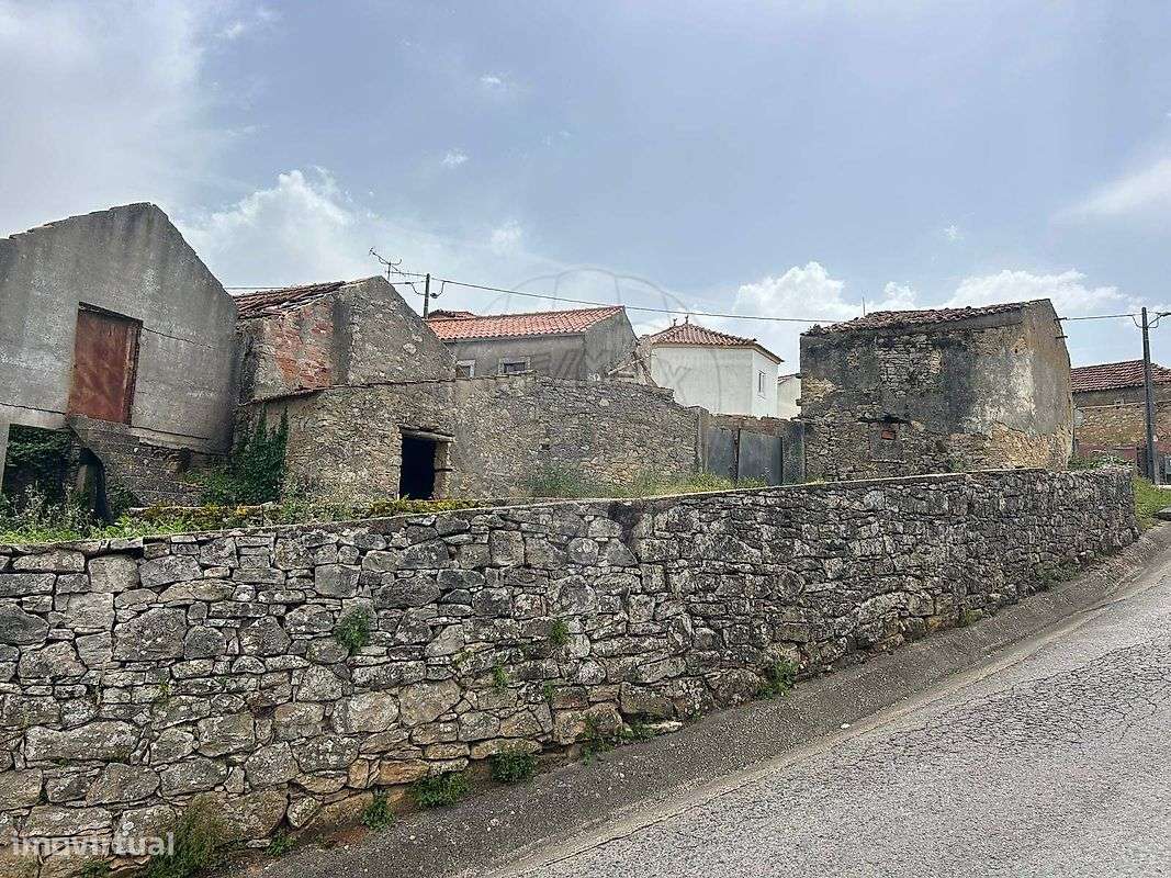 Moradia T2 para venda-13