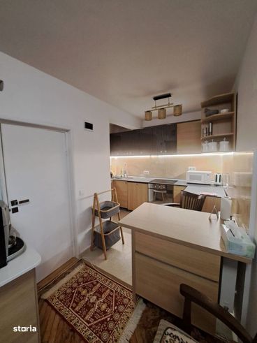 Apartament cu o cameră, mobilat complet, terasă inclusă