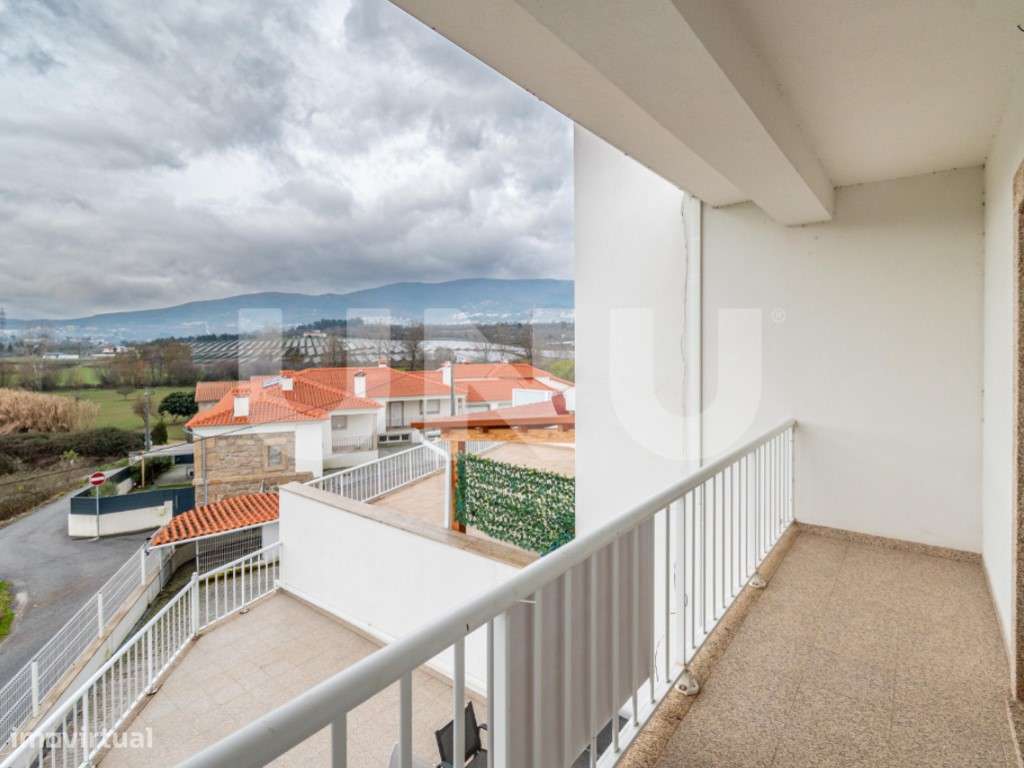 Moradia de Excelência com Jardim e Terraço a 10 minutos do centro d...-29