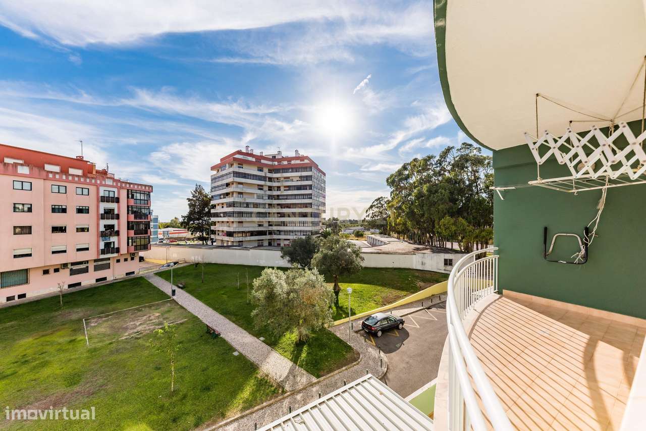 Apartamento T2 em Sintra com 94m² e 2 casas de banho - Grande imagem: 4/25