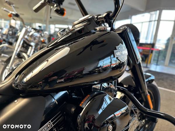 Harley-Davidson Softail Slim - 20