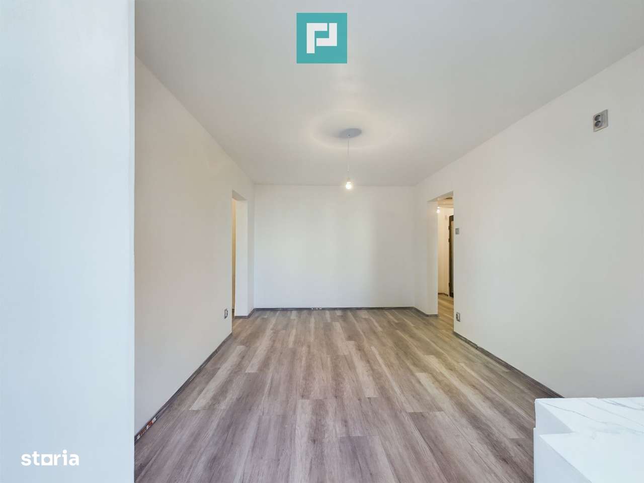 Apartament 3 camere pe str Hateg in Vlaicu - Imagine principală: 2/20
