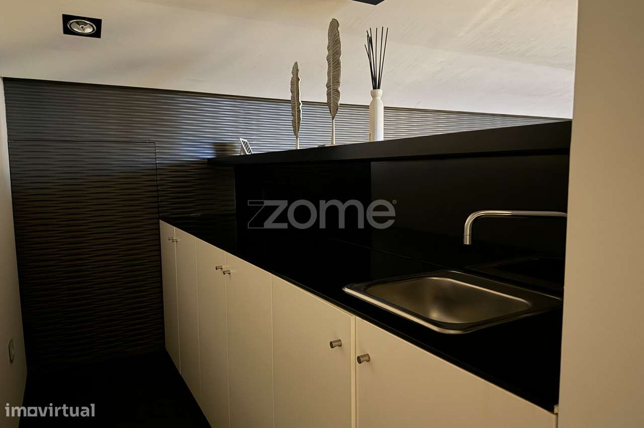 Moradia T4 Piscina e Vista Rio na Encosta do Douro-35