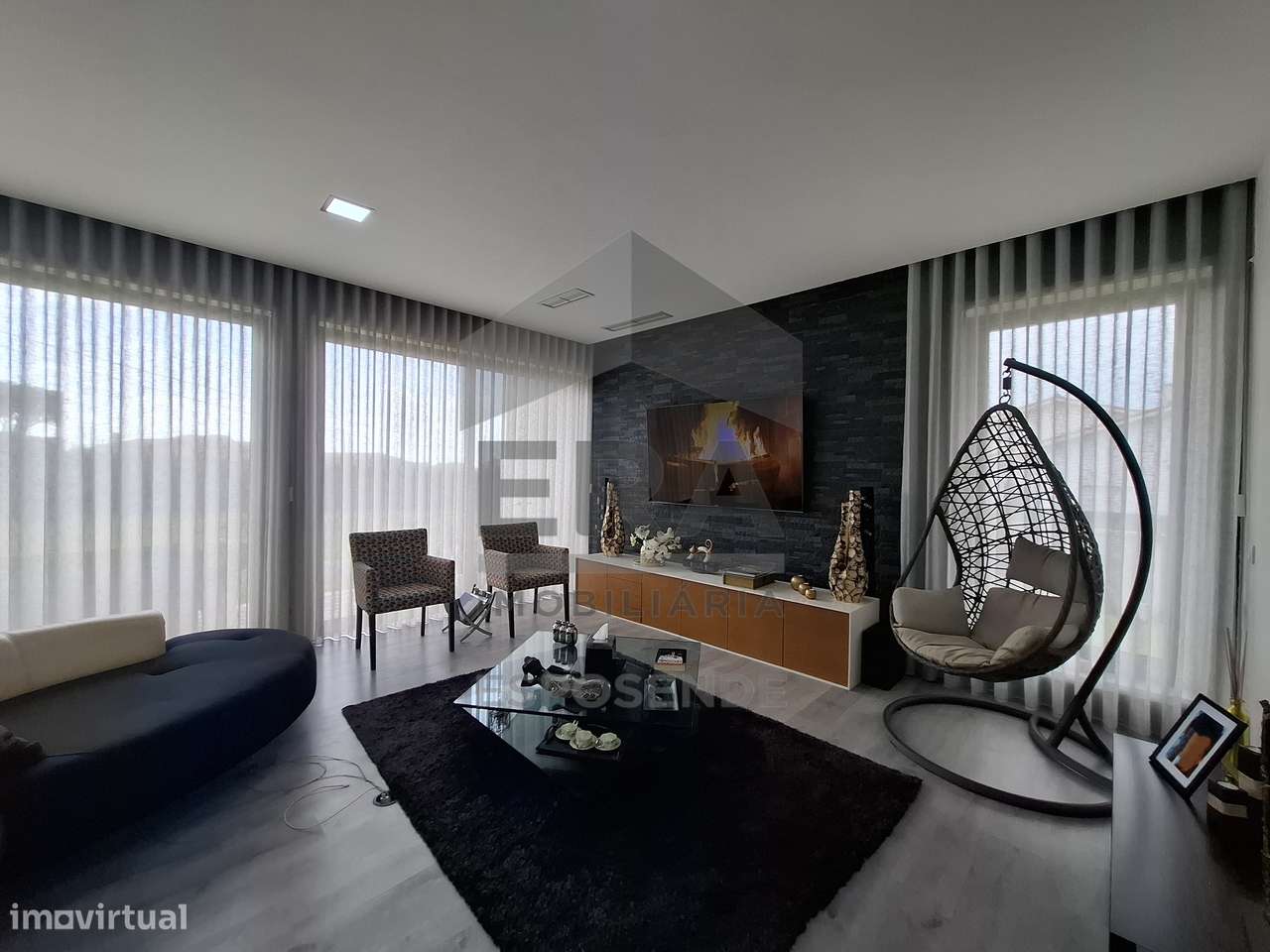 Moradia térrea de arquitetura contemporânea - Grande imagem: 5/30