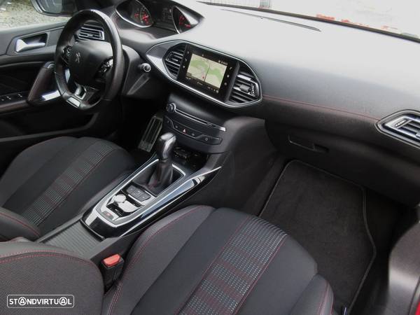 Peugeot 308 1.2 PureTech Allure EAT6 - 31