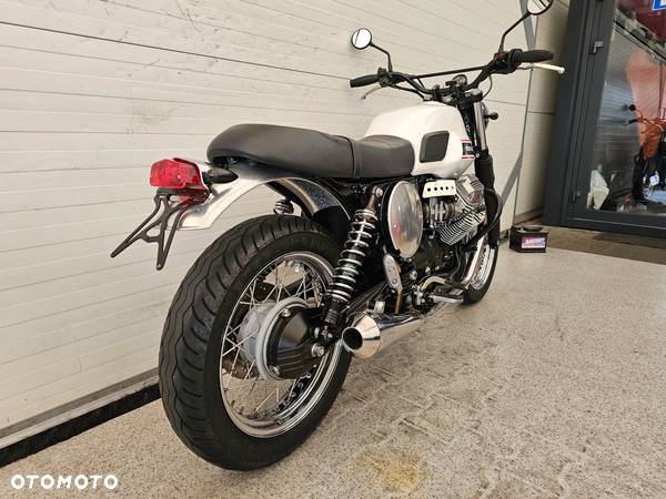 Moto Guzzi V7 - 25