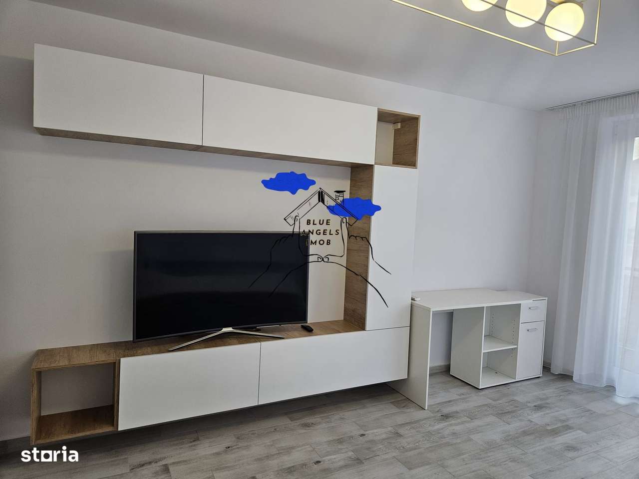 Garsoniera spatioasa in bloc nou din Tractorul - Imagine principală: 4/11