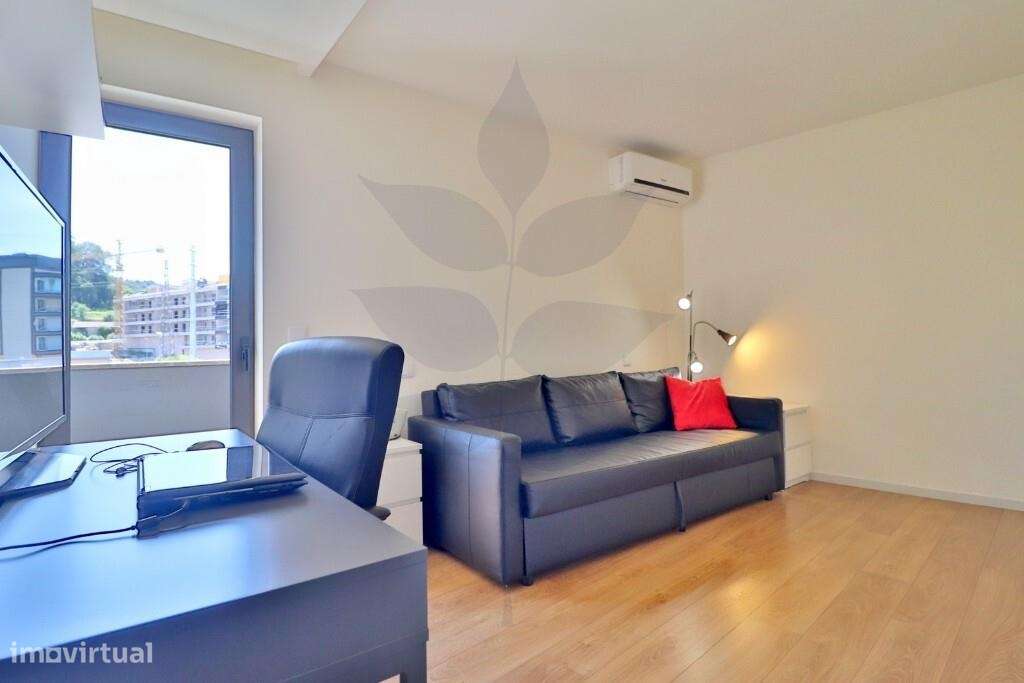 Apartamento T4 em Celeirós | 4 Suites | Garagem para 2 Viaturas-21