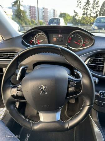 Peugeot 308 SW BlueHDi 130 EAT8 Stop & Start Active - 12