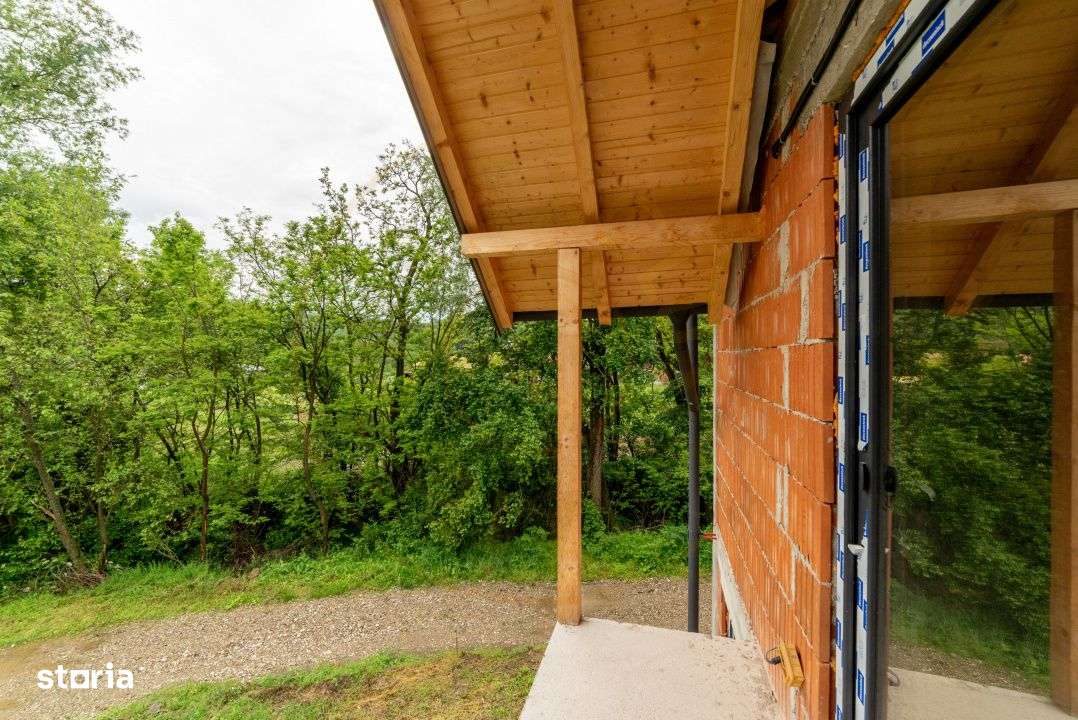 Casa P+1, Babana-Arges cu panouri si apa de izvor-6