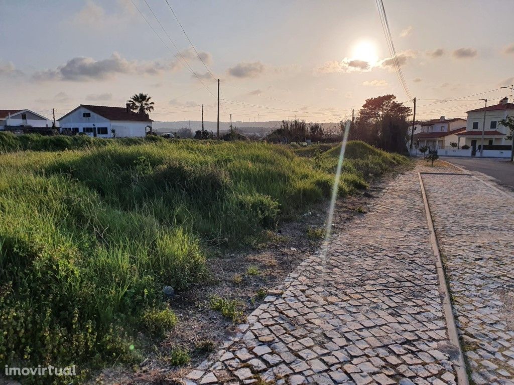 Terreno na Amoreira - Óbidos