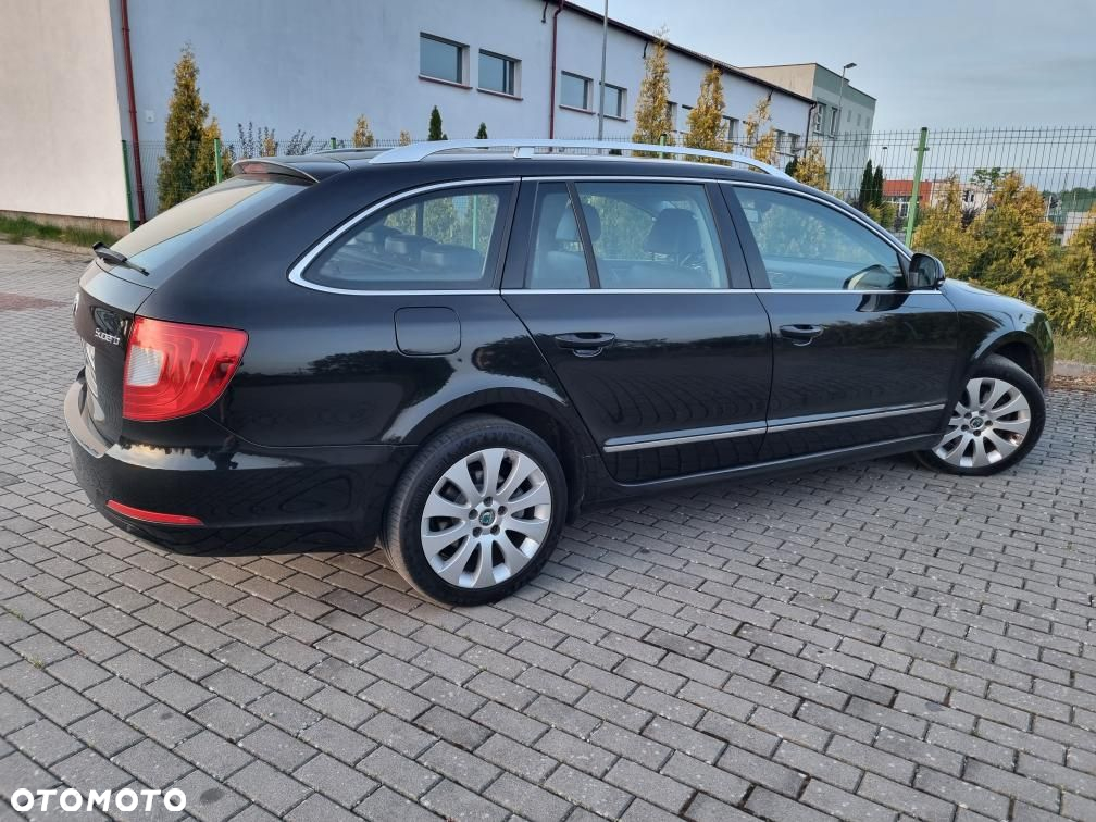 Skoda Superb 2.0 TDI DSG Elegance - 22