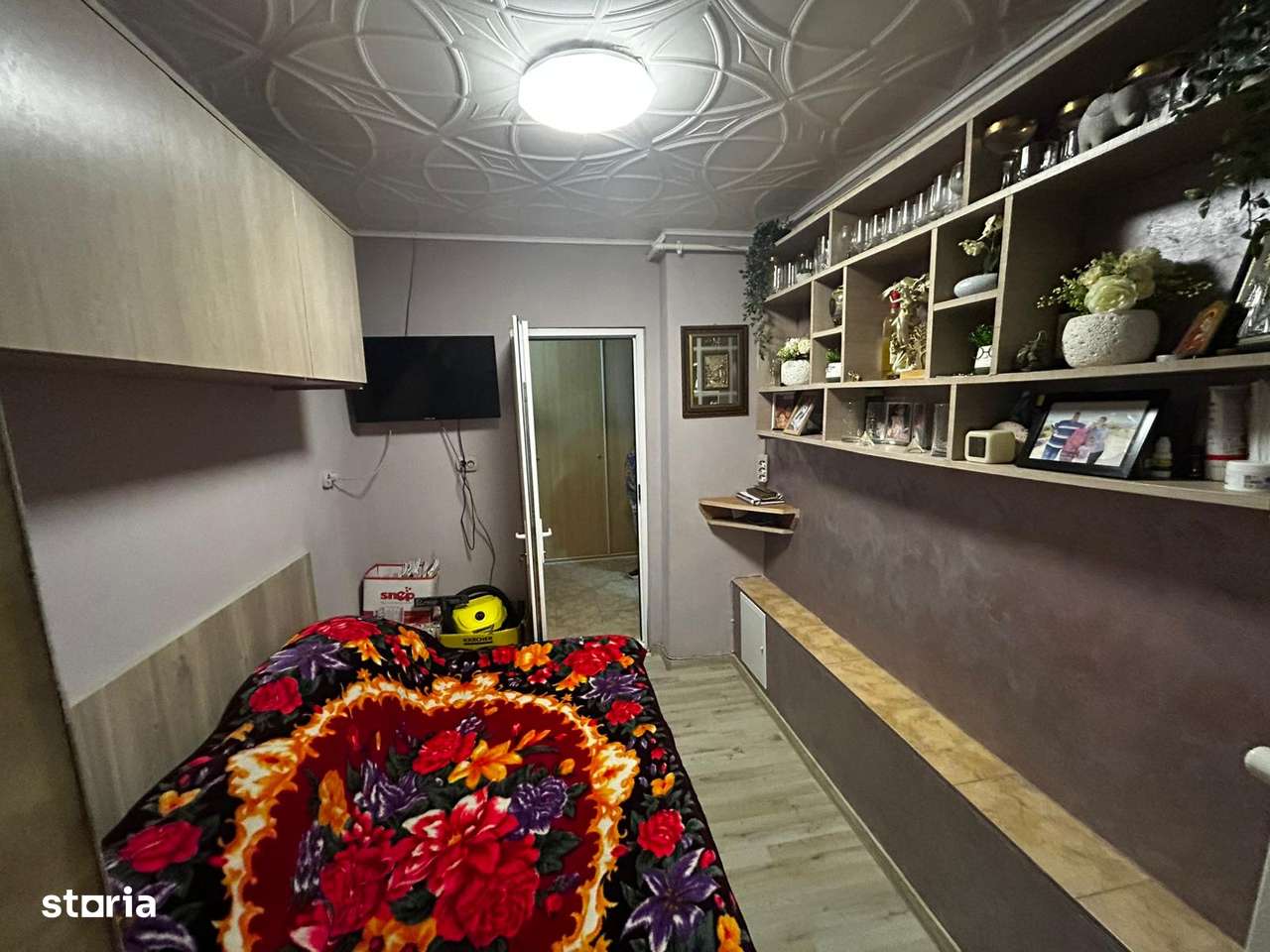 Ap, 52 mp, dec , spațiu com. Constanța, 83000 mii-2