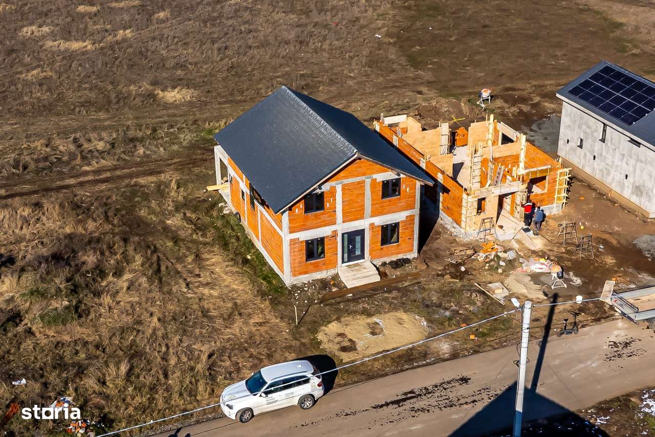Casă spațioasă în cartier rezidențial în expansiune – Tisa Nouă, Arad - Imagine principală: 5/10