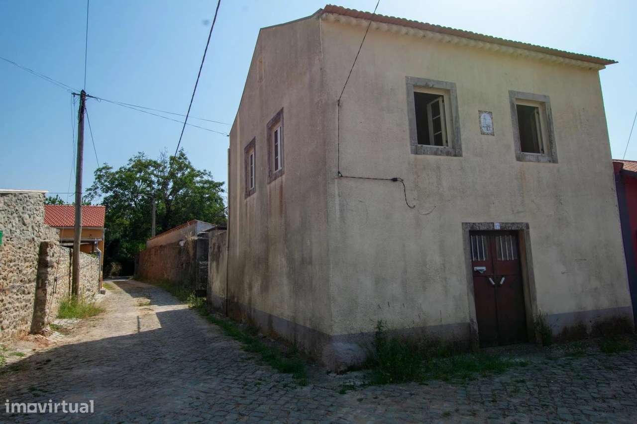 Casa de Pedra com Anexo numa Aldeia Tranquila de Portugal - Grande imagem: 4/47