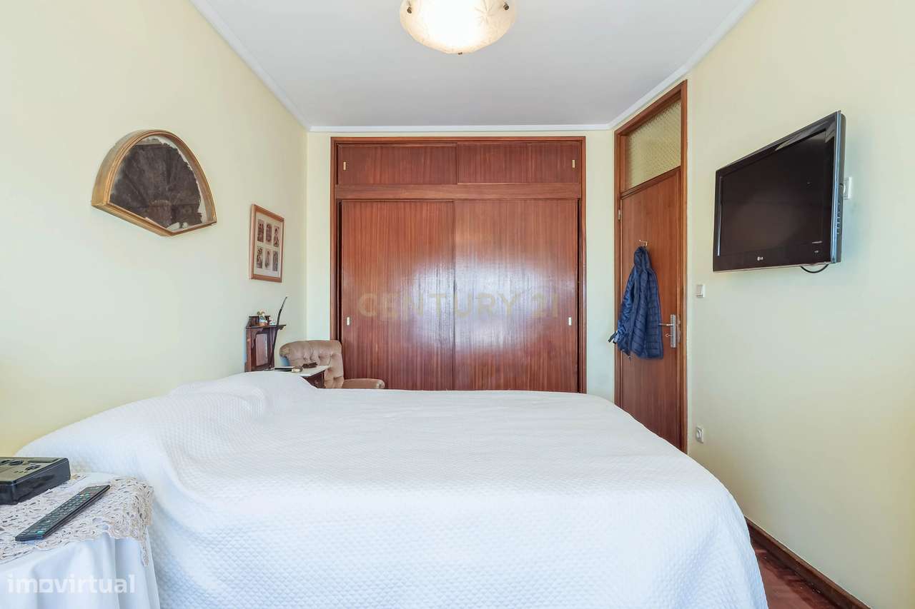 Apartamento T4 com Elevador e Vistas Deslumbrantes em Matosinhos Sul - Grande imagem: 4/51