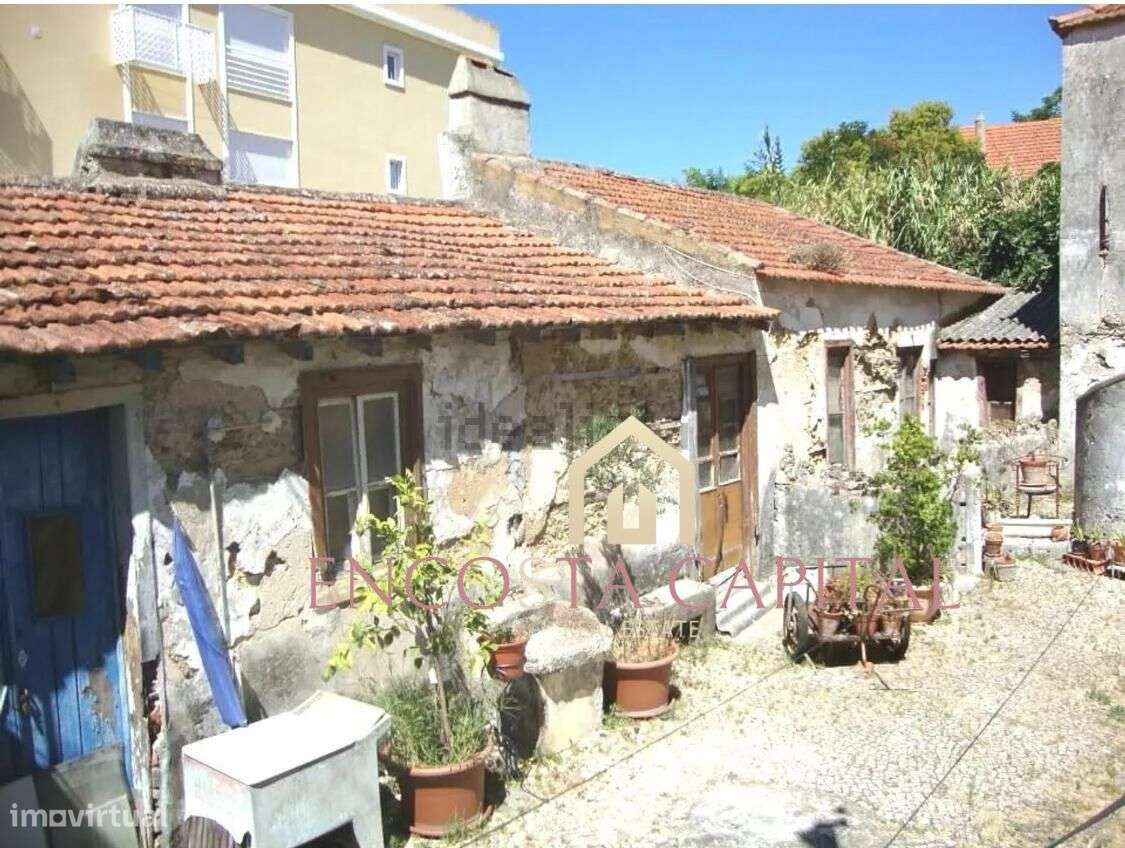 Ruínas em Villa T2-6