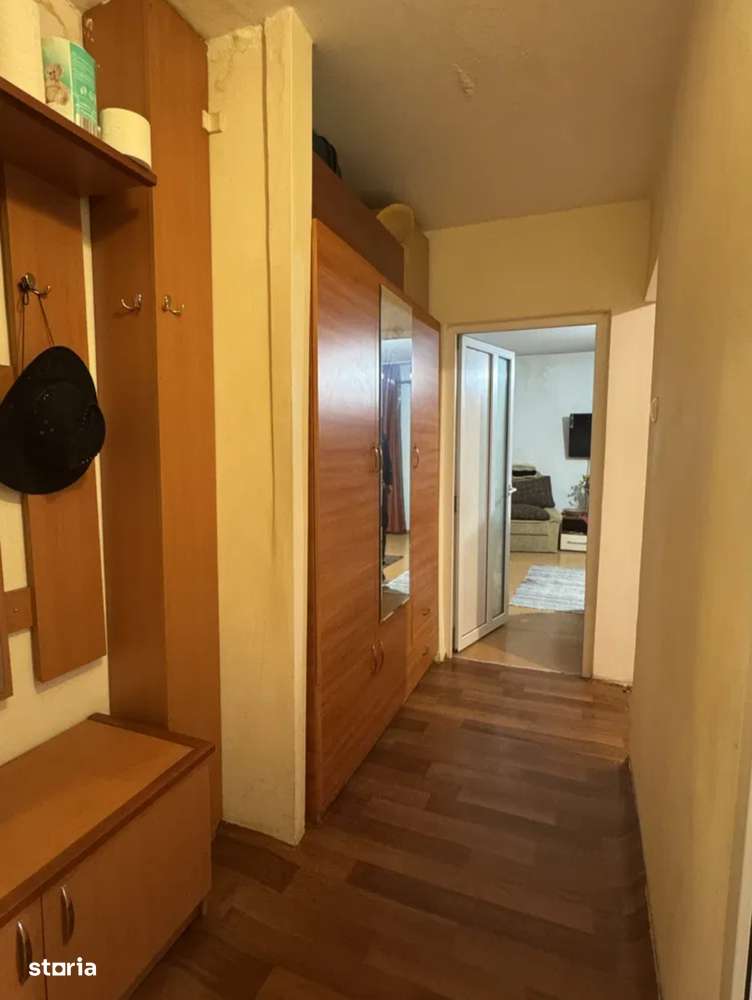 garsoniera Tudor , Decomandata / centrala , finisaje clasice !-3