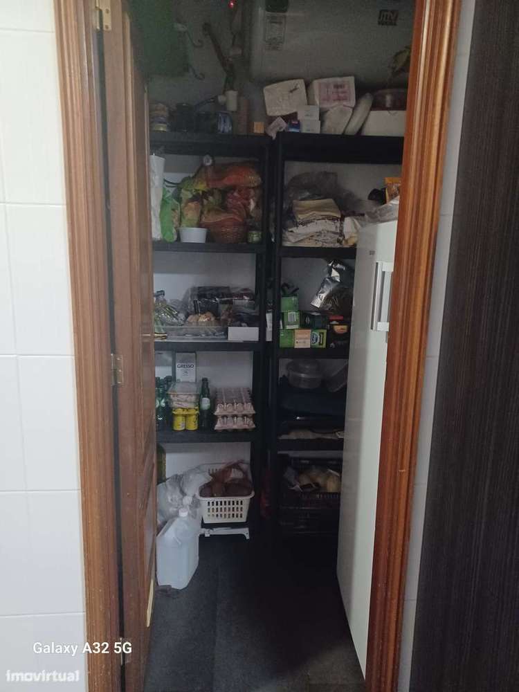 Bom T4 c/ terraço/varandas/nascente poente, a 5 minutos a pé do metro-14