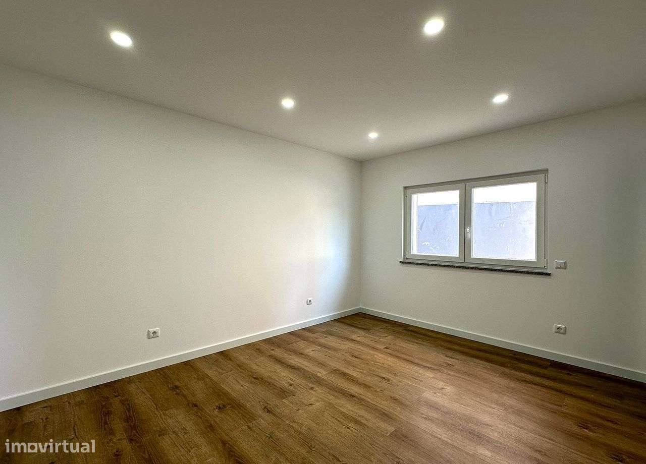 Espaçosa Moradia V4 com piscina - Coimbrã / Peniche-24