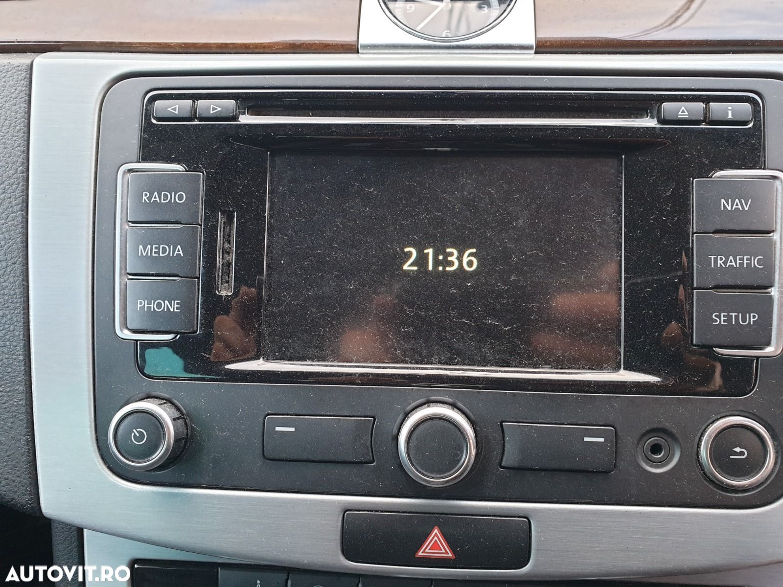 Navigatie Radio CD Player RNS 310 Volkswagen Transporter T5 2004 - 2015 [C3835] - 1
