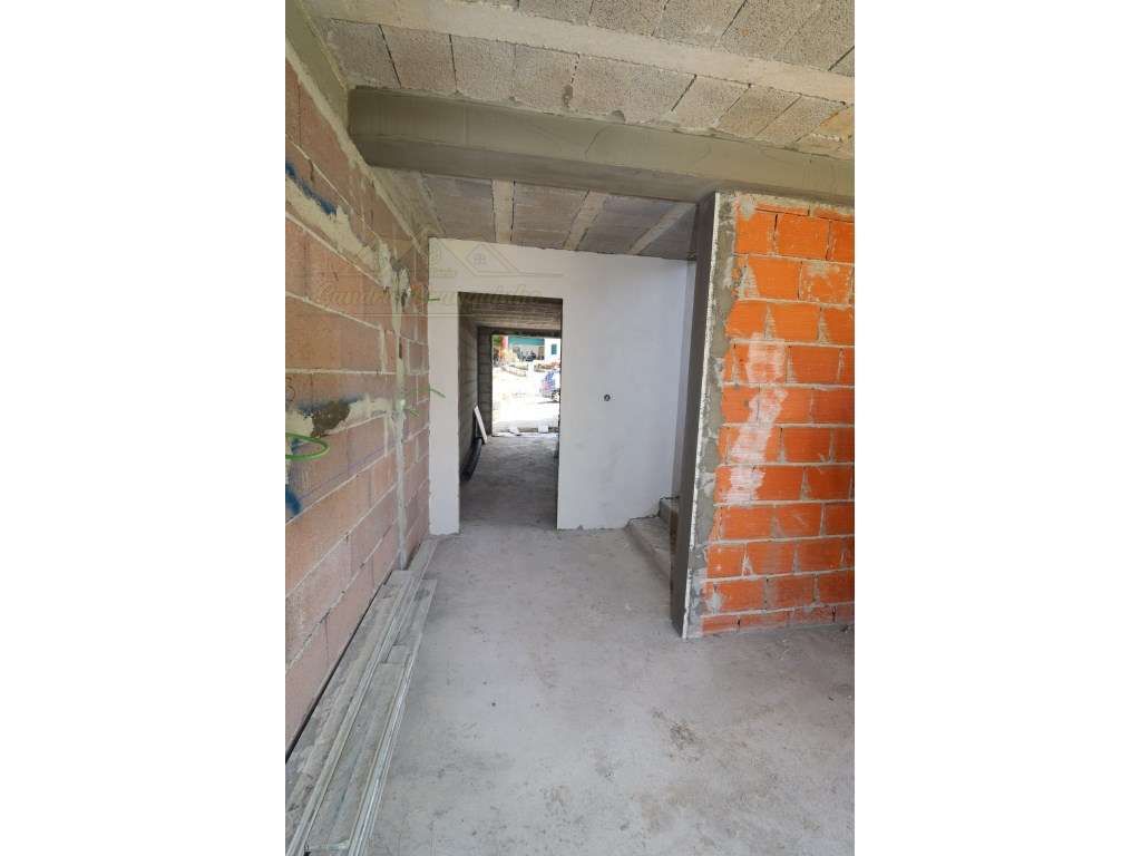Moradia T3 NOVA estilo CONTEMPORÂNEO-18