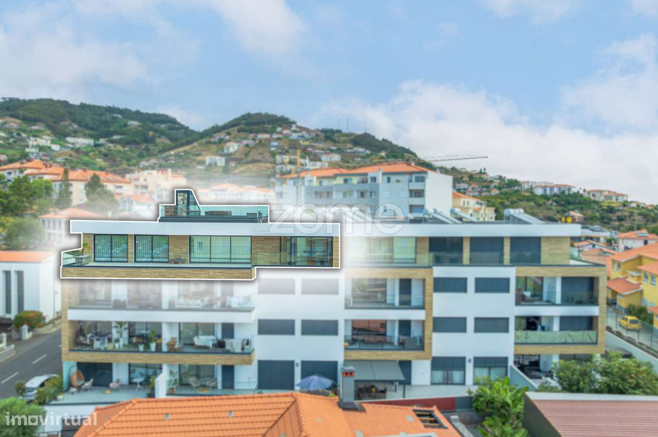Apartamento T3 Penthouse com Vista Mar e Cidade no Caniço-54