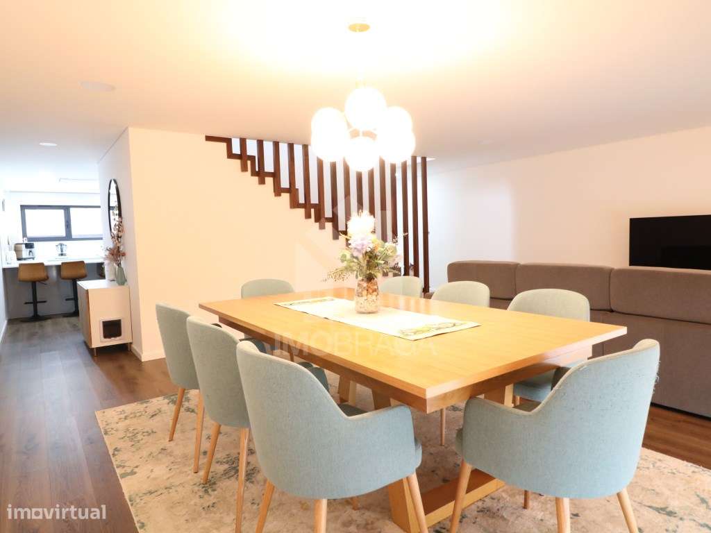 Venda Moradia Geminada T3, em Esporões, Braga-22