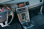 Volvo V60 Cross Country D4 AWD Geartronic Momentum - 29