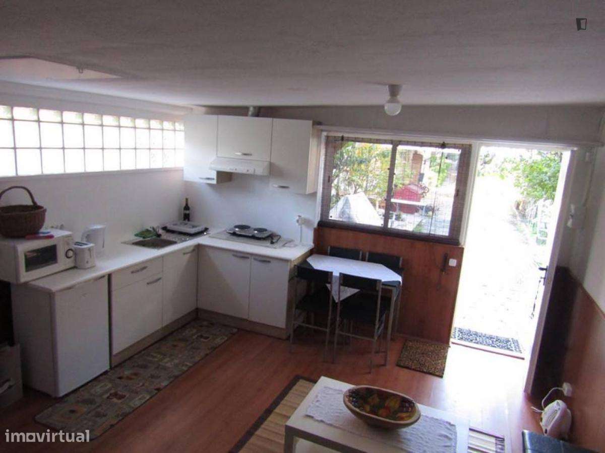 Estúdio - localizado em Estoril Lisbon - Grande imagem: 5/6