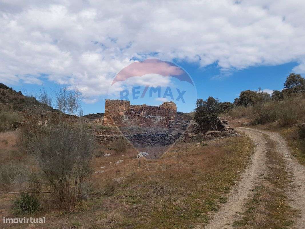 Terreno  para venda - Grande imagem: 2/19