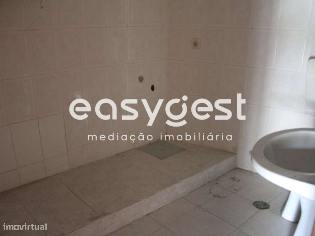 Moradia V2 por recuperar em Tábua - Grande imagem: 5/12