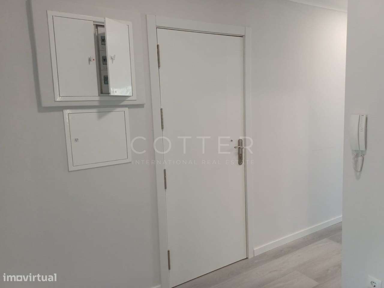 Apartamento T2 Remodelado em Oeiras-8