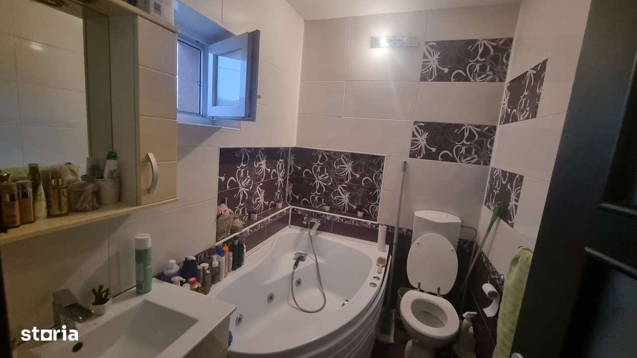 Casa in spatele gării zonă liniștită - Imagine principală: 5/7