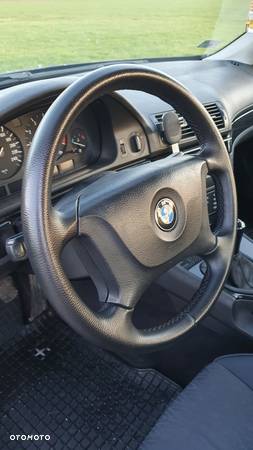 BMW Seria 5 525i - 11